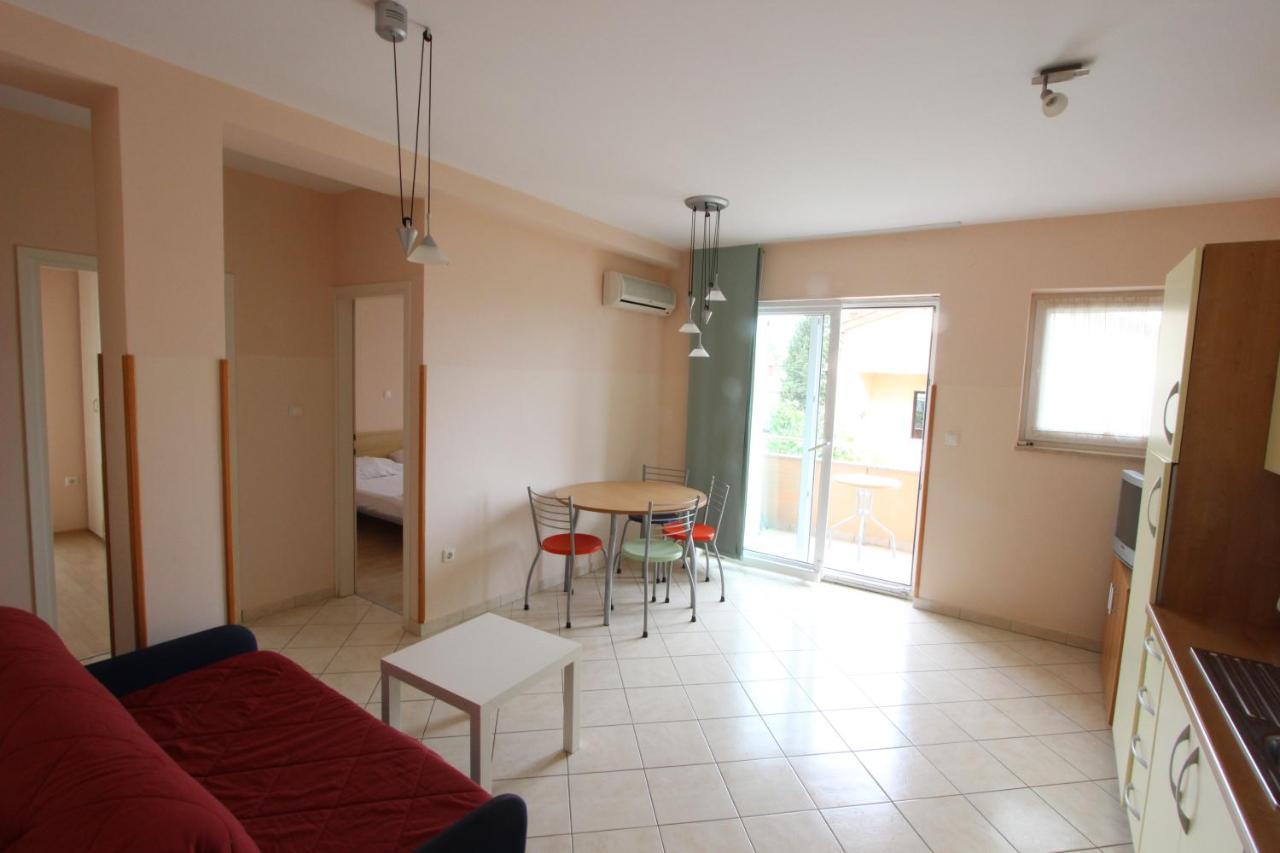 Apartments Miriam Премантура Екстериор снимка