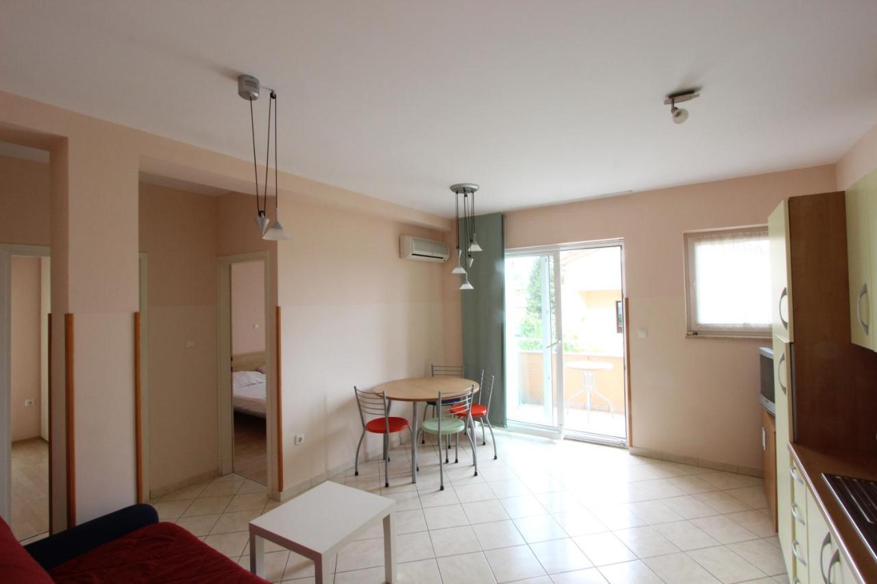 Apartments Miriam Премантура Екстериор снимка