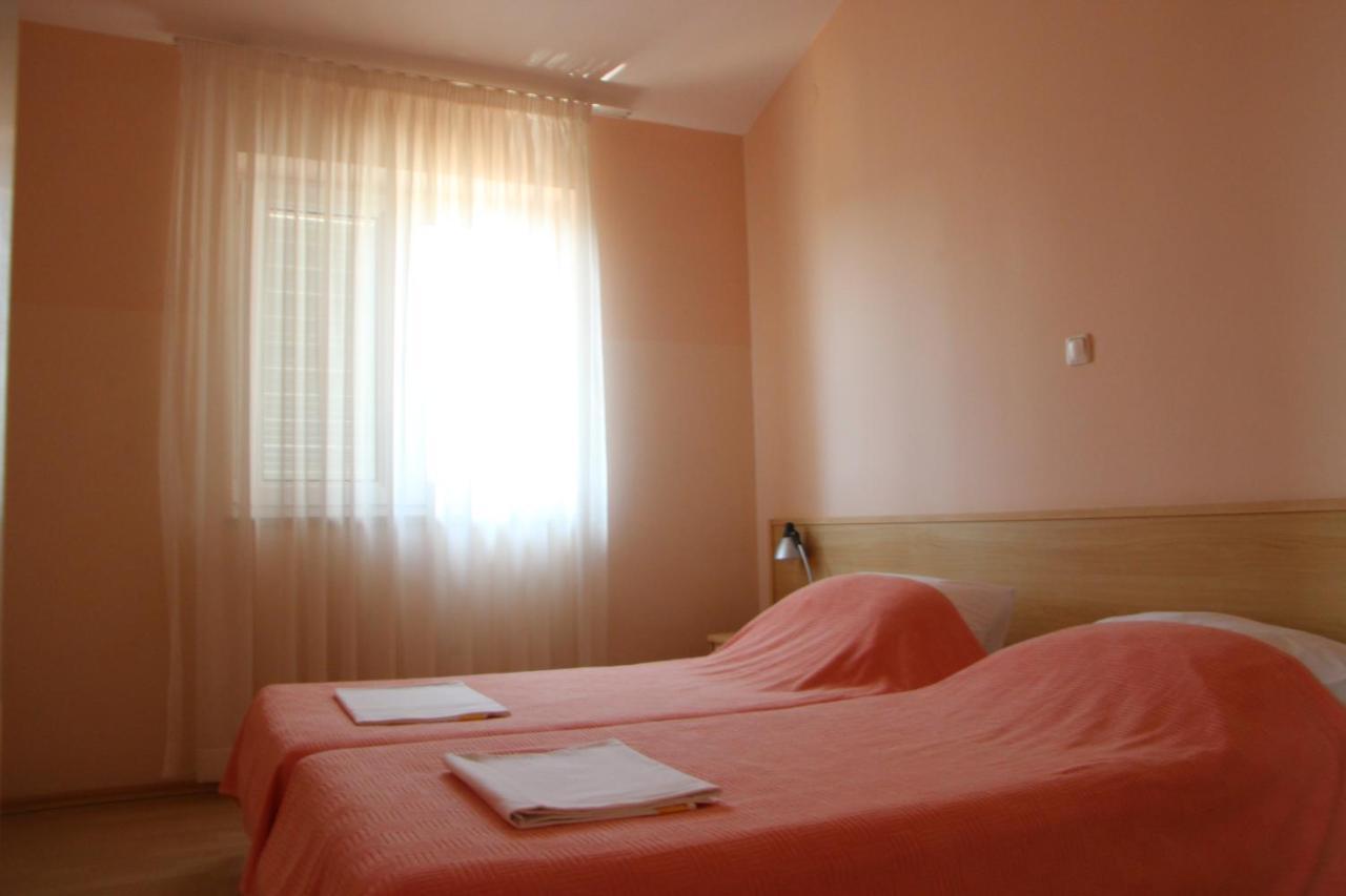 Apartments Miriam Премантура Екстериор снимка