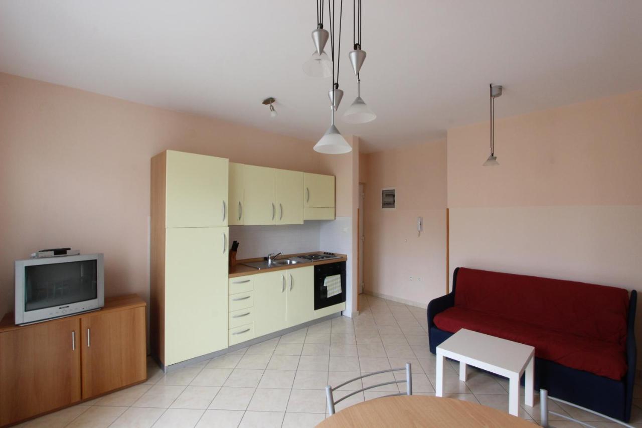 Apartments Miriam Премантура Екстериор снимка