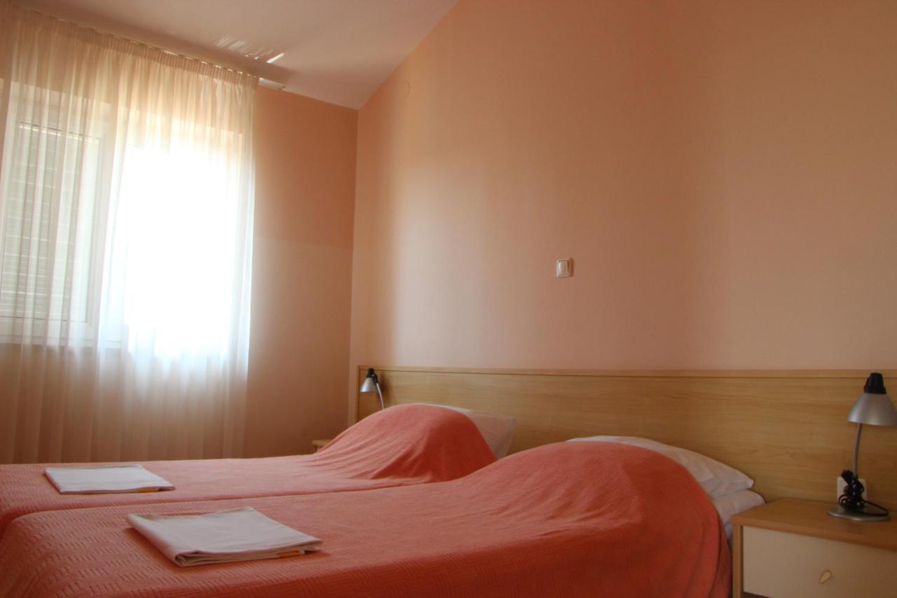 Apartments Miriam Премантура Екстериор снимка