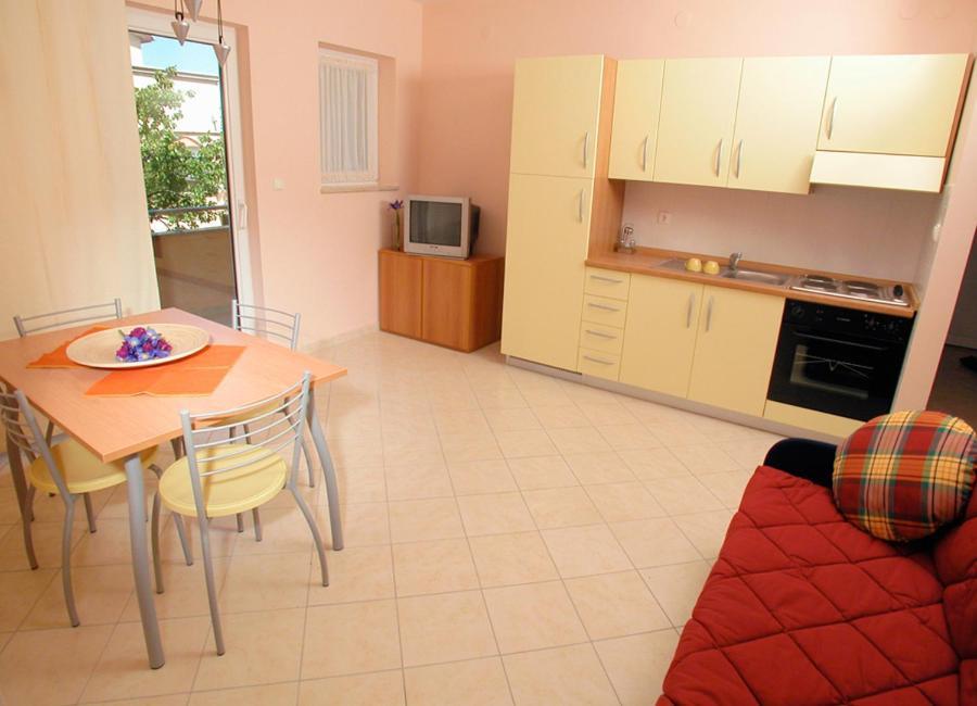 Apartments Miriam Премантура Екстериор снимка